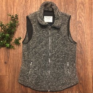Abercrombie & Fitch Vest